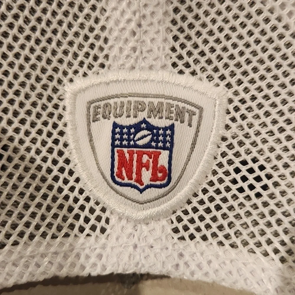 Reebok SF 49ers White Black Red Gold 2002 Vintage NFL Equipment Hat